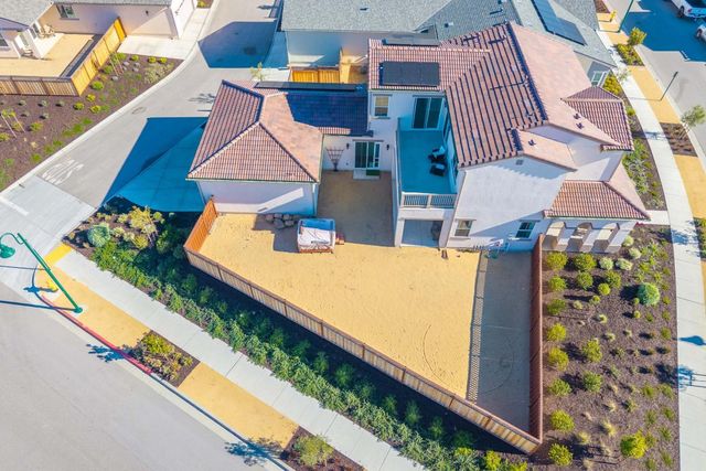 585 Santa Lucia Way, Marina, CA 93933