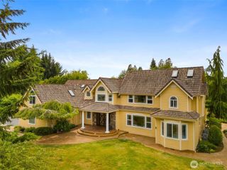 3725 Hollywood Drive NE, Olympia, WA 98516