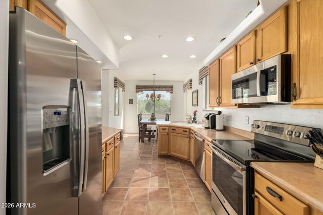 16771 E ASHBROOK Drive B, Fountain Hills, AZ 85268