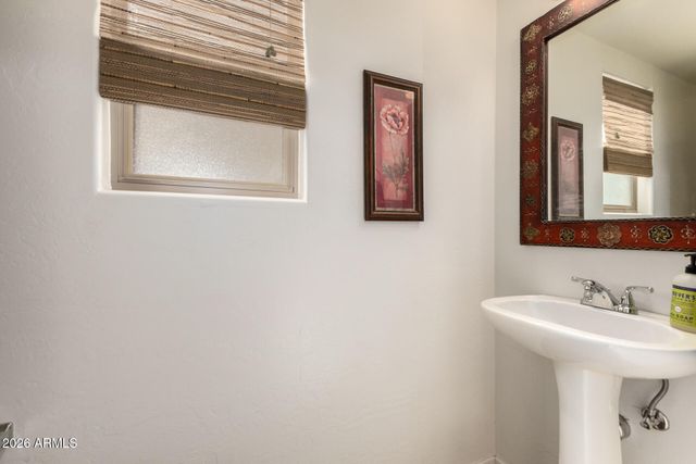 16771 E ASHBROOK Drive B, Fountain Hills, AZ 85268