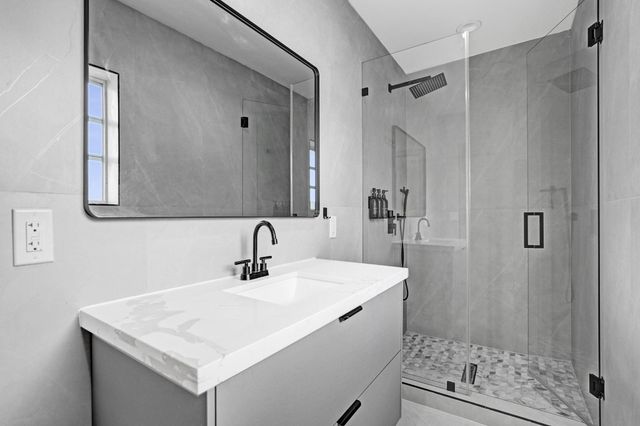 6700 E Tropical Way, Plantation, FL 33317