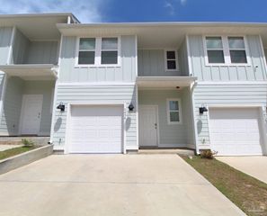 9434 Nature Creek Ln, Pensacola, FL 32526
