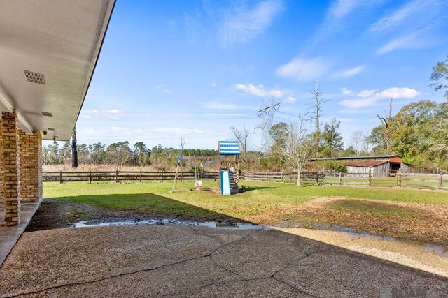 36569 Reinninger Rd, Denham Springs, LA 70706