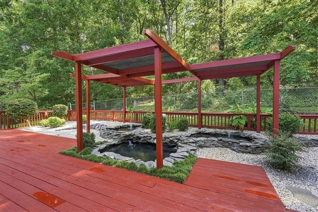 1052 Madden Bridge Road, Central, SC 29630