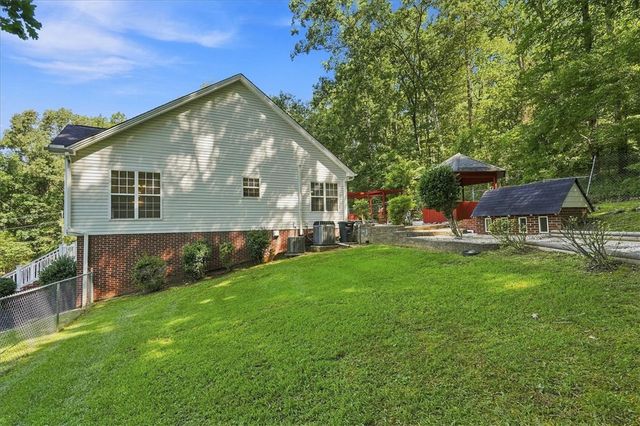 1052 Madden Bridge Road, Central, SC 29630