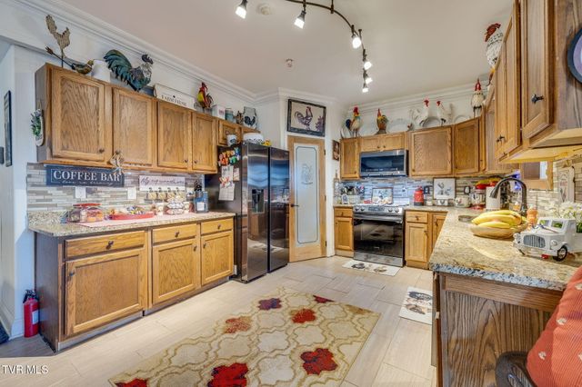 1404 Van Oaks Drive, Kingsport, TN 37665