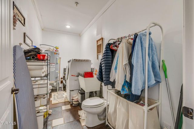 1404 Van Oaks Drive, Kingsport, TN 37665