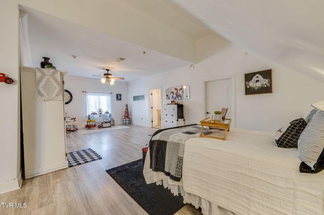 1404 Van Oaks Drive, Kingsport, TN 37665