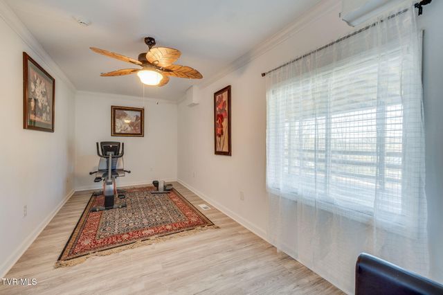 1404 Van Oaks Drive, Kingsport, TN 37665