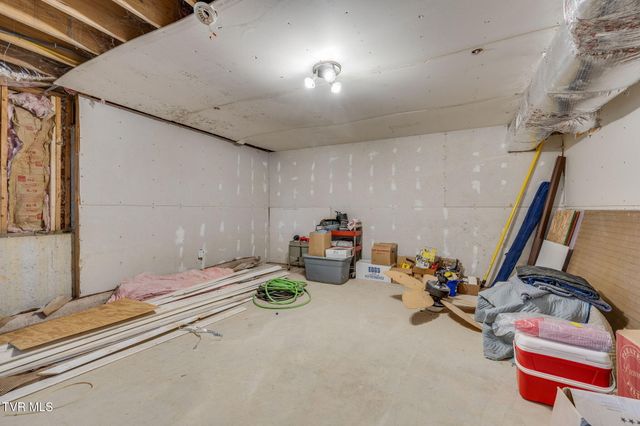 1404 Van Oaks Drive, Kingsport, TN 37665