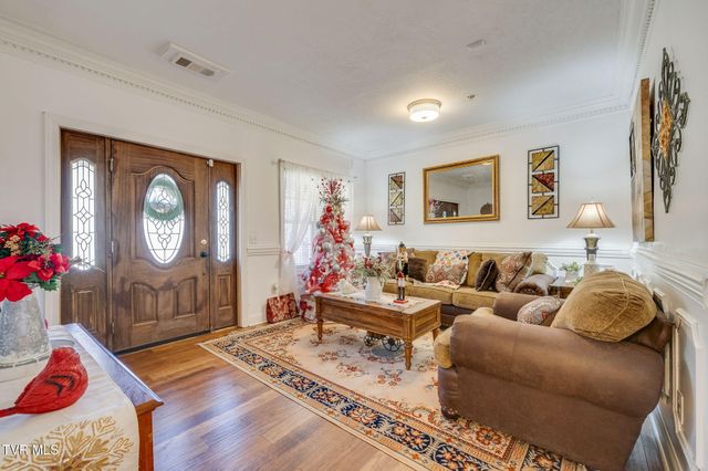 1404 Van Oaks Drive, Kingsport, TN 37665