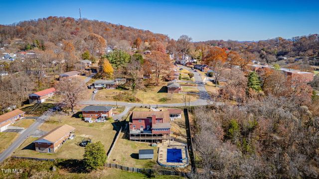 1404 Van Oaks Drive, Kingsport, TN 37665