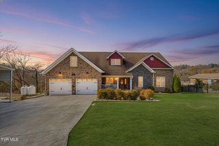 1404 Van Oaks Drive, Kingsport, TN 37665
