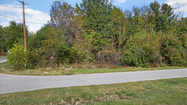 720 Oahu Loop, Tool, TX 75143