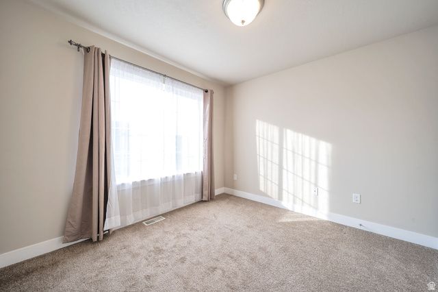 12731 S MEADOW RUN CT, Riverton, UT 84065