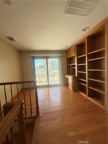 19609 Seneca, Apple Valley, CA 92307