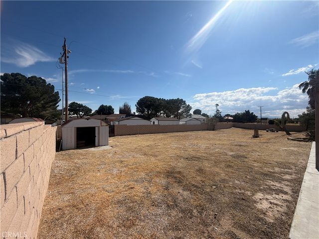 19609 Seneca, Apple Valley, CA 92307
