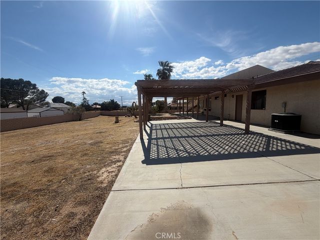 19609 Seneca, Apple Valley, CA 92307