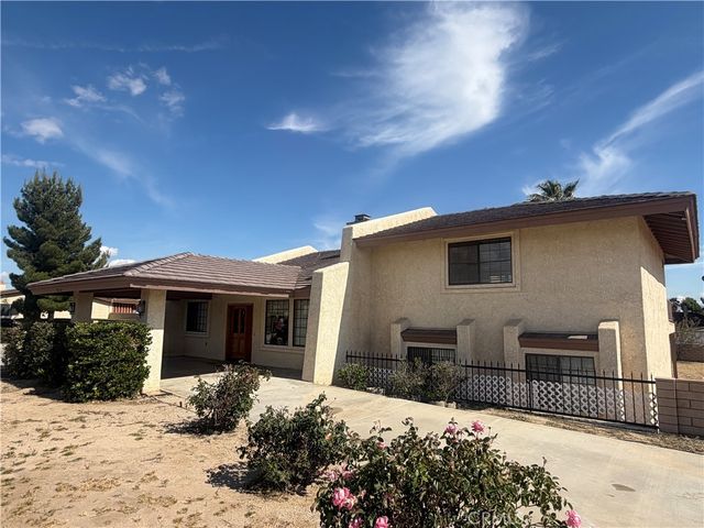 19609 Seneca, Apple Valley, CA 92307