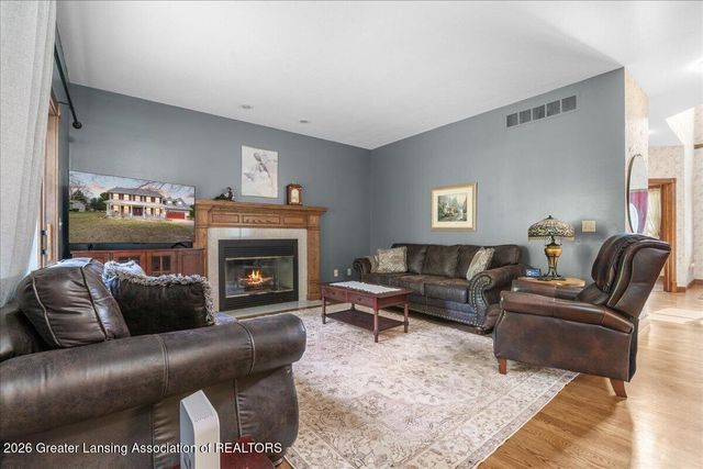 3930 Camperdown Drive, Lansing, MI 48911