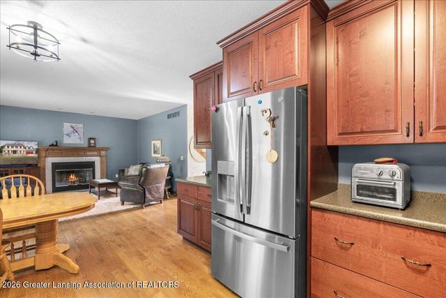 3930 Camperdown Drive, Lansing, MI 48911