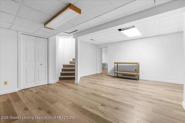 3930 Camperdown Drive, Lansing, MI 48911