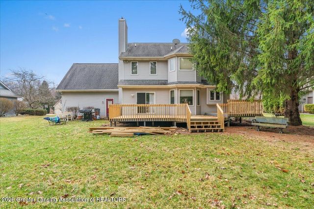 3930 Camperdown Drive, Lansing, MI 48911