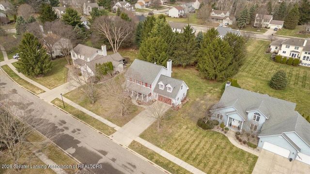 3930 Camperdown Drive, Lansing, MI 48911