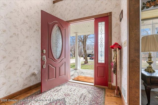 3930 Camperdown Drive, Lansing, MI 48911