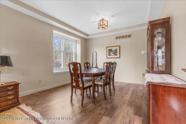 3930 Camperdown Drive, Lansing, MI 48911