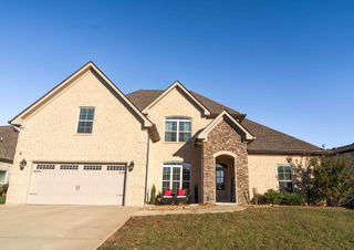 810 Stovers Gln, Murfreesboro, TN 37128