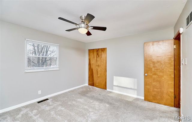 3204 Bristol Hall Drive, Bridgeton, MO 63044
