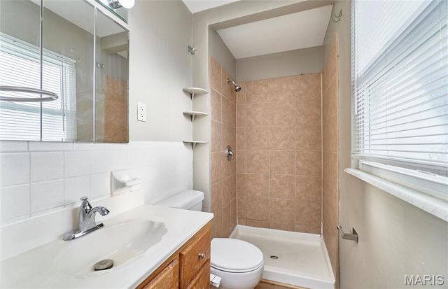 3204 Bristol Hall Drive, Bridgeton, MO 63044