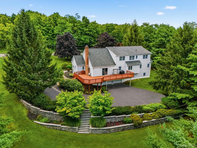 214 W Mombasha Road, Monroe, NY 10950