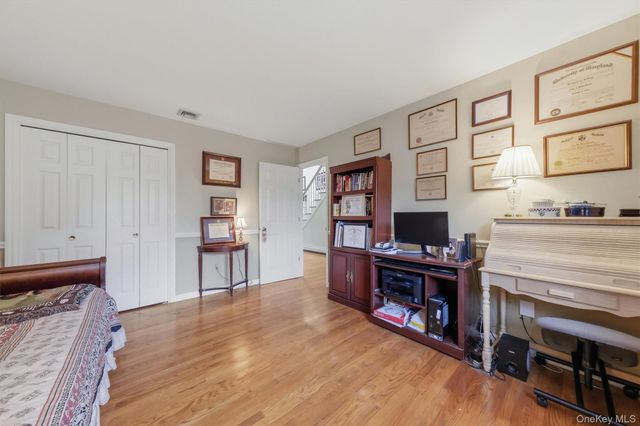 214 W Mombasha Road, Monroe, NY 10950