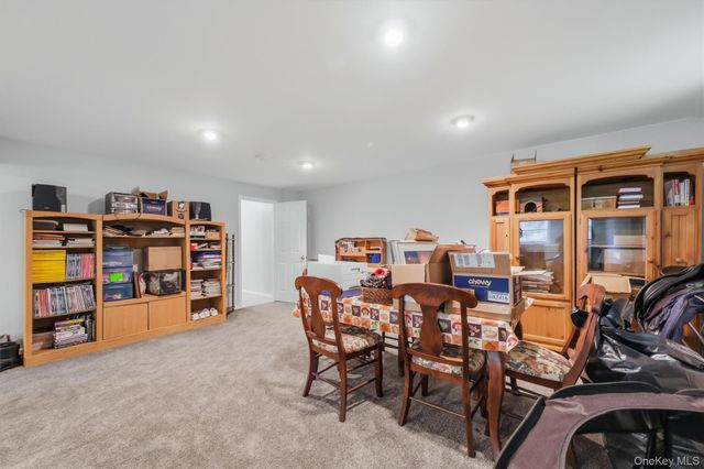 214 W Mombasha Road, Monroe, NY 10950