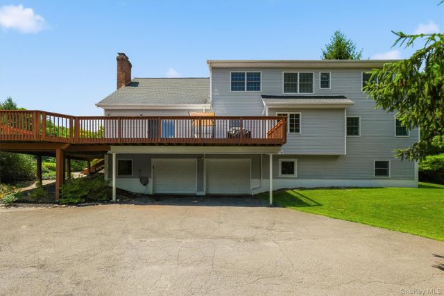214 W Mombasha Road, Monroe, NY 10950