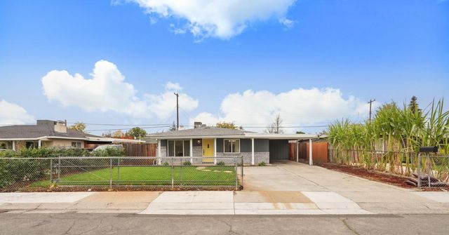 5014 Ortega St, Sacramento, CA 95820