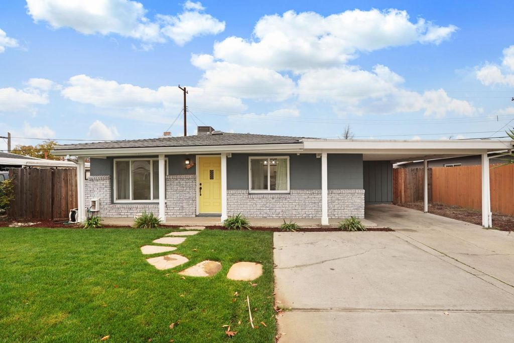 5014 Ortega St, Sacramento, CA 95820