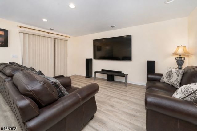151 Kiel Ave, Butler Boro, NJ 07405