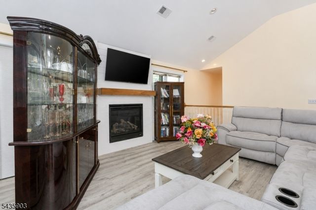 151 Kiel Ave, Butler Boro, NJ 07405