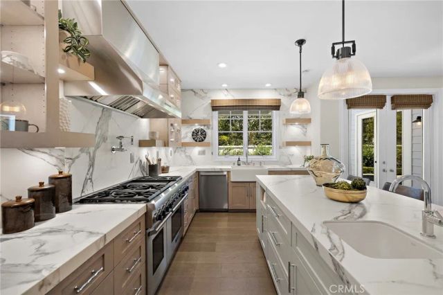 71 Old Course Drive, Newport Beach, CA 92660