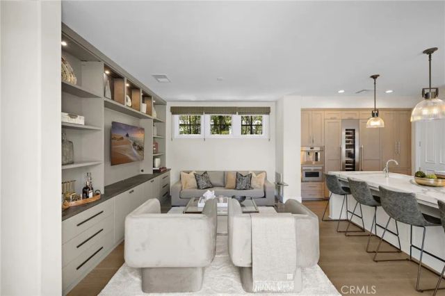 71 Old Course Drive, Newport Beach, CA 92660