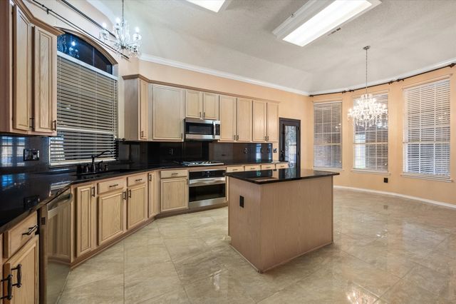6906 Field Lark Drive, Arlington, TX 76002