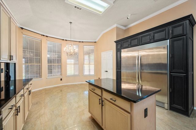 6906 Field Lark Drive, Arlington, TX 76002