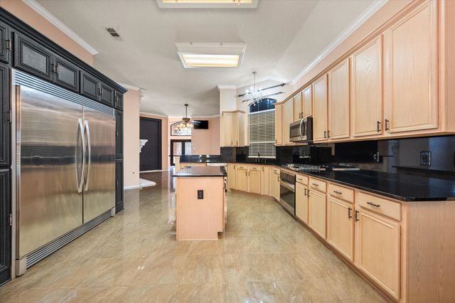 6906 Field Lark Drive, Arlington, TX 76002