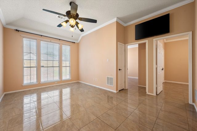6906 Field Lark Drive, Arlington, TX 76002