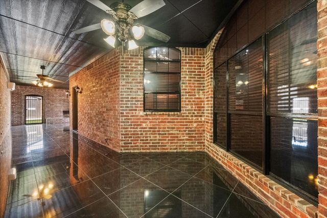 6906 Field Lark Drive, Arlington, TX 76002