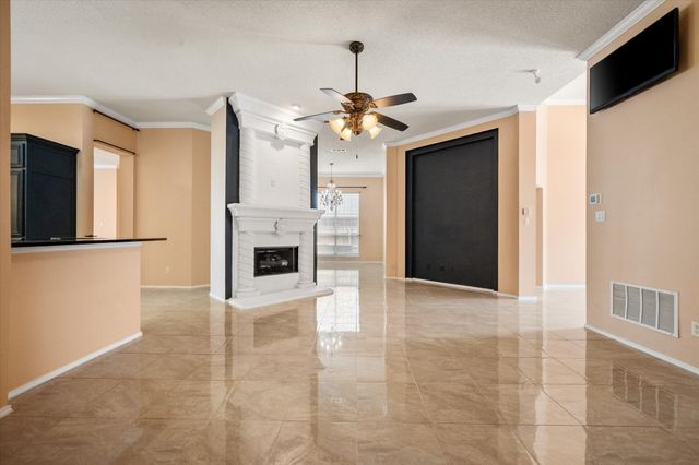 6906 Field Lark Drive, Arlington, TX 76002