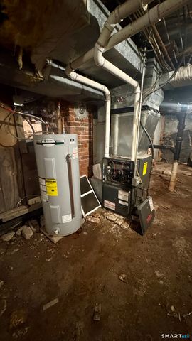 61 Randolph Avenue, Meriden, CT 06451